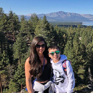 Meet your Posher, Alyssa